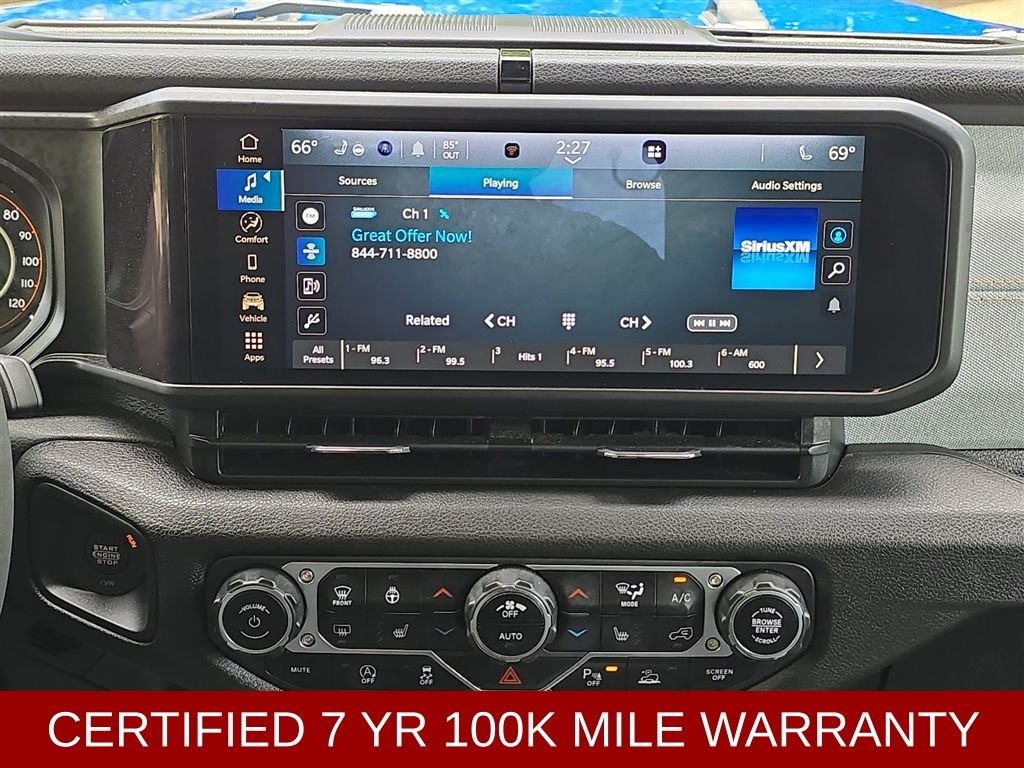 Used 2024 Blue Jeep Sport S image 22