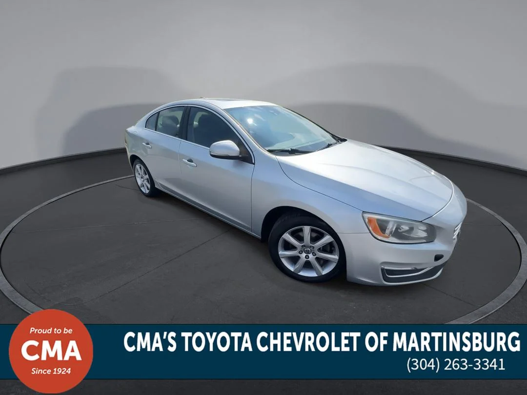 Used 2016 Bright Silver Metallic Volvo T5 Drive-E Premier image 2