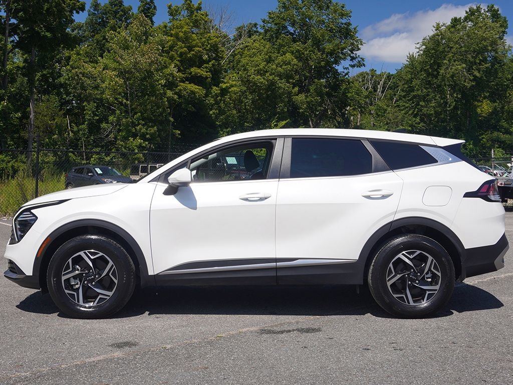 Used 2024 White Kia LX image 16