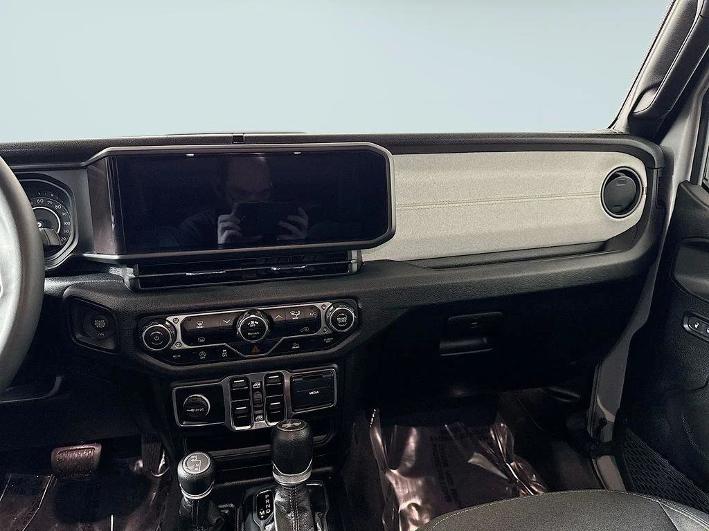 2024 Jeep Wrangler 4-Door Sport S - Photo 9