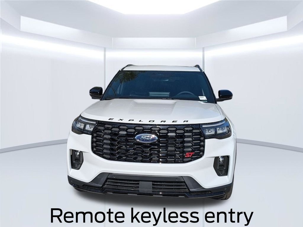 New 2026 Star White Metallic Tri-Coat Ford ST image 16