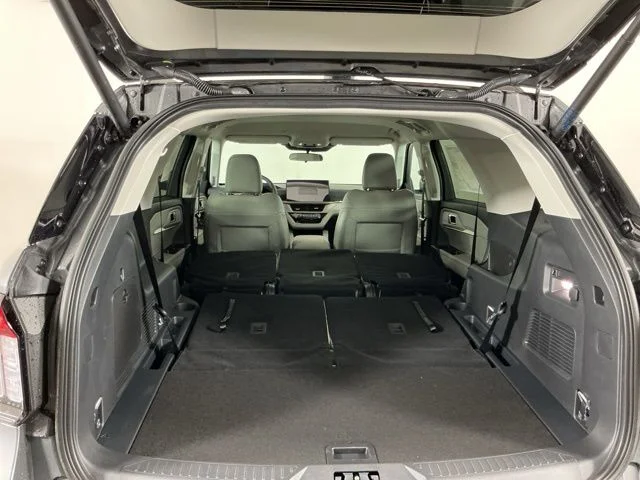 New 2026 Carbonized Gray Metallic Ford Active image 31