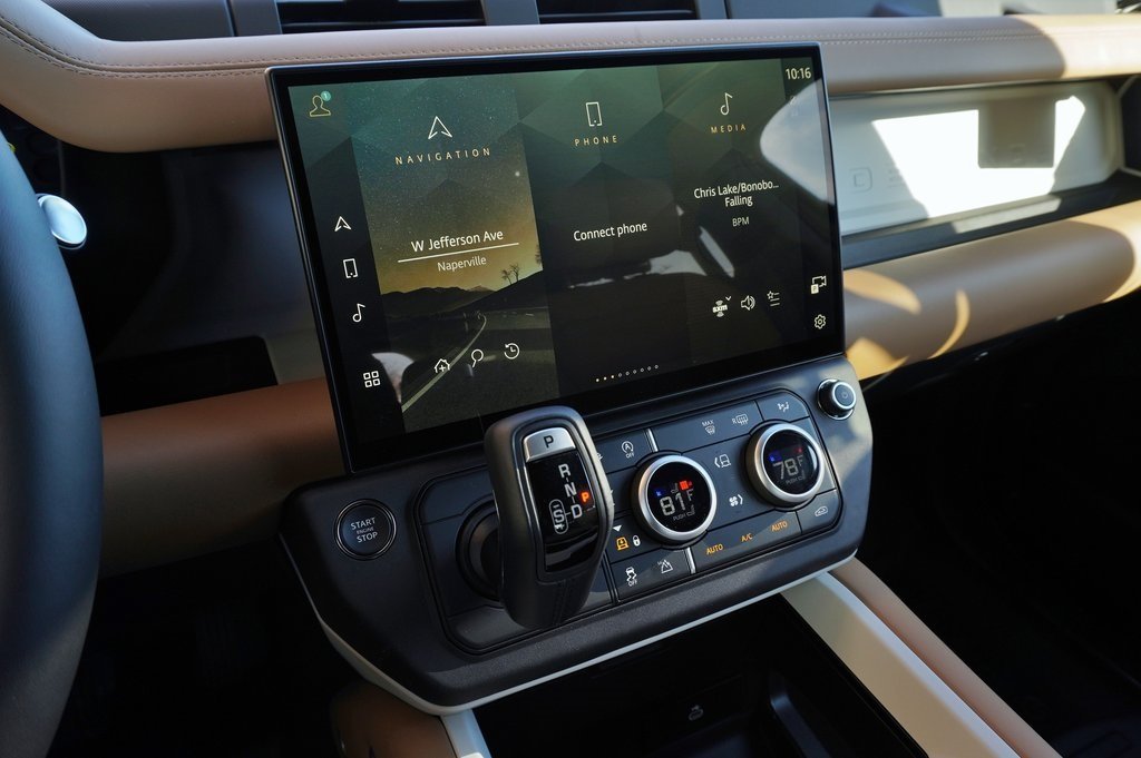 2026 LAND ROVER DEFENDER - Image 20