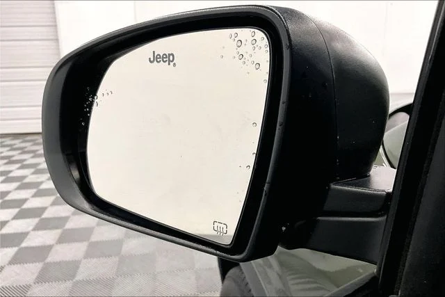 Used 2018 Olive Green Pearlcoat Jeep Sport image 34