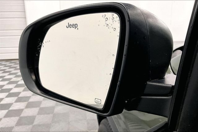 Used 2018 Olive Green Pearlcoat Jeep Sport image 35