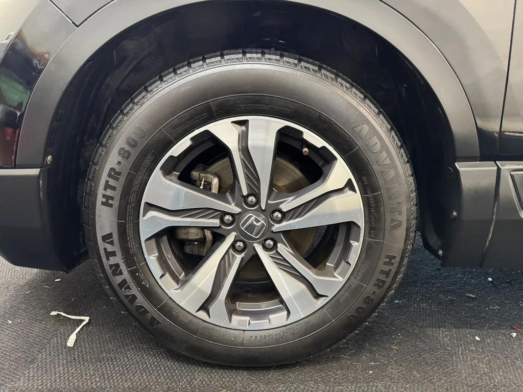 Used 2019 Black Honda LX image 13