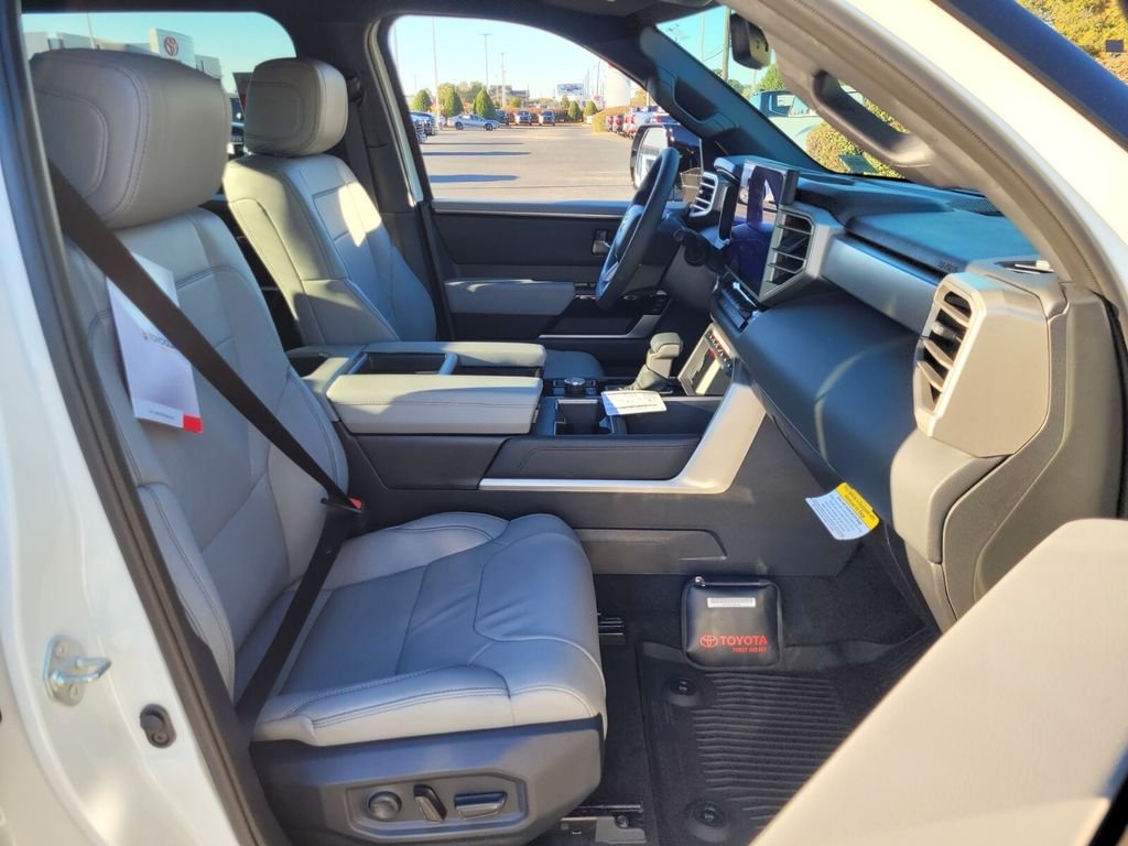2026 Toyota Tundra Limited - Photo 12