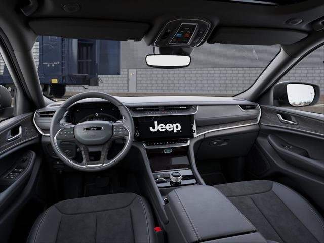New 2026 Bright White Clear-Coat Exterior Paint Jeep Laredo image 40