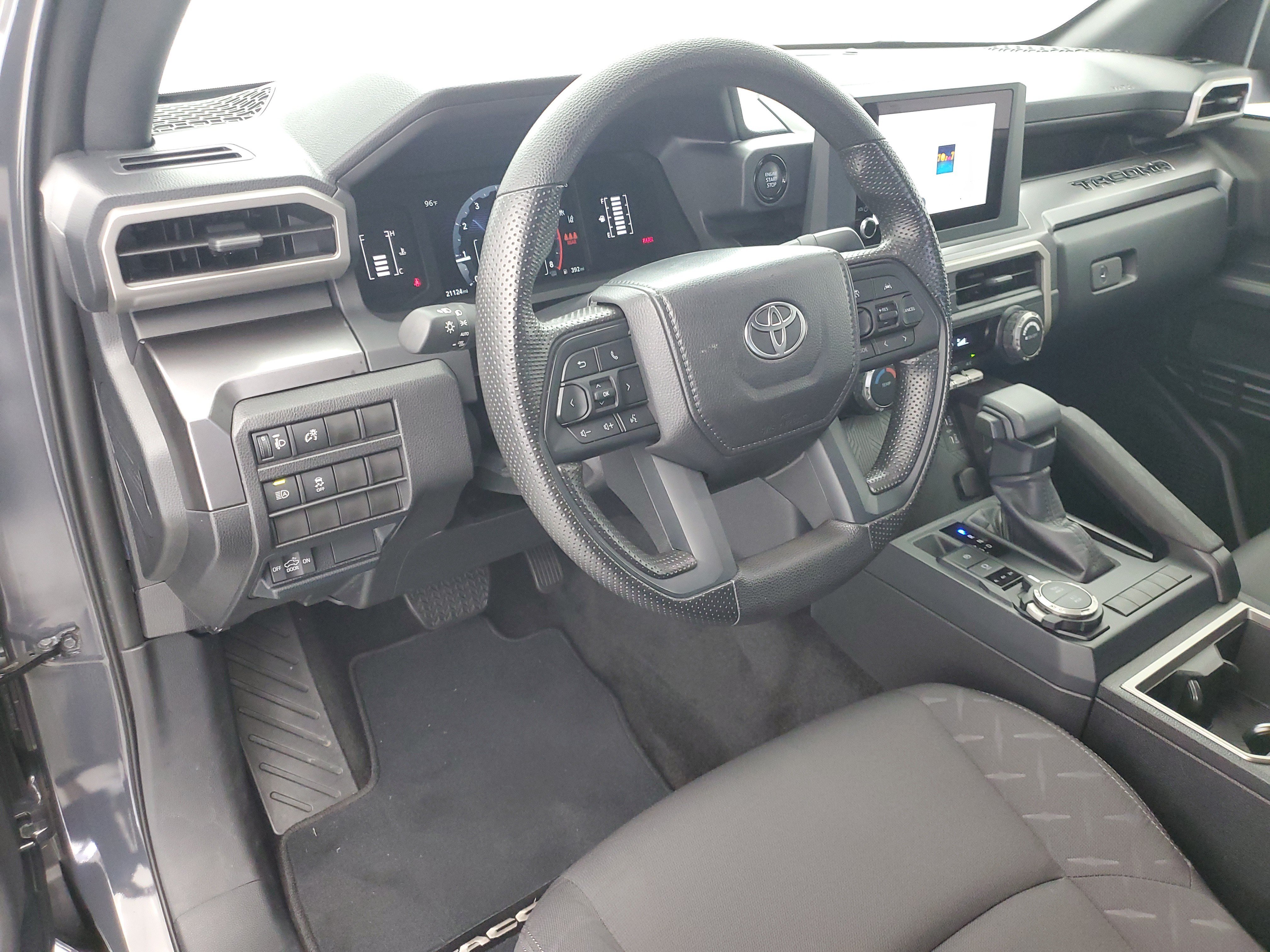 Used 2025 Underground Toyota SR5 image 19