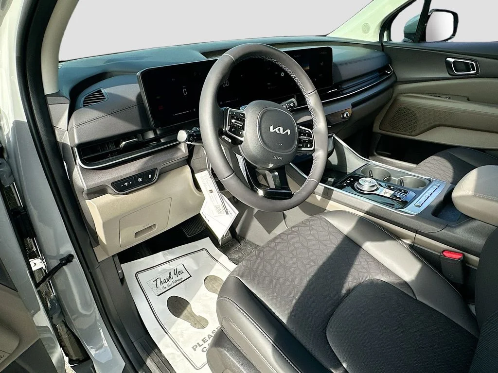 New 2026 Ceramic Silver Kia EX image 9
