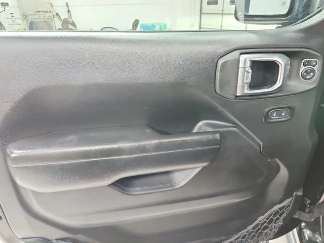 Used 2021 Black Jeep Unlimited Islander image 32