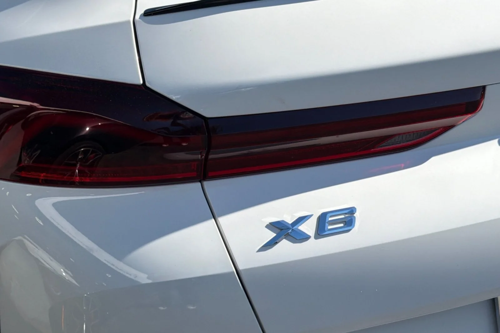 Used 2025 Alpine White BMW xDrive40i image 27