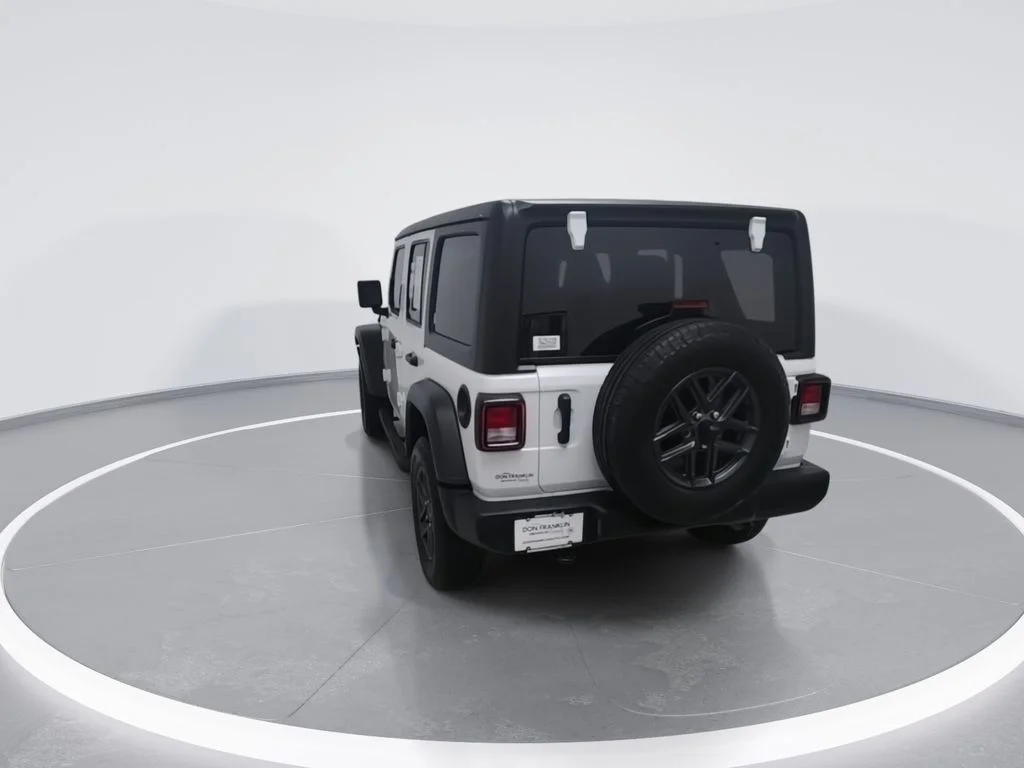 Used 2024 White Jeep Sport S image 8