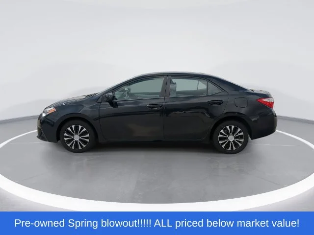 Used 2016 Black Toyota LE image 5