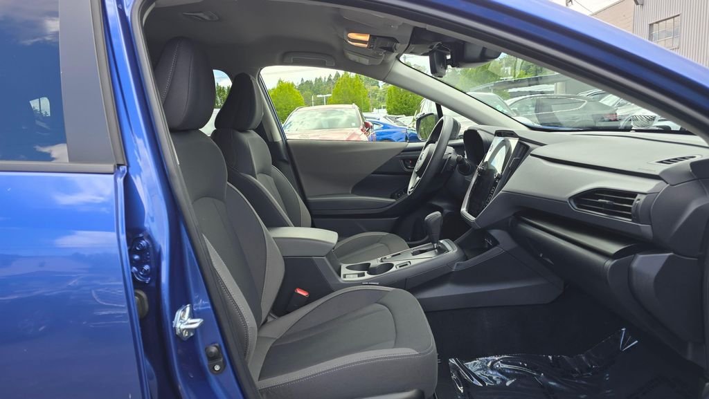 Used 2025 Daybreak Blue Pearl Subaru Premium image 10
