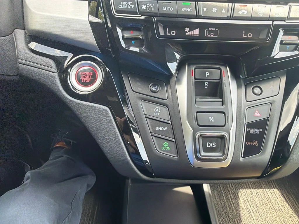 Used 2023 Silver Honda Touring image 24