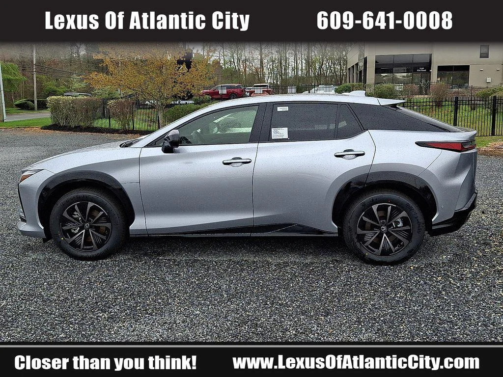 New 2026 Iridium Lexus PREMIUM AWD image 4