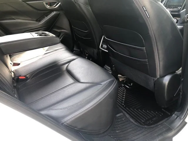 Used 2019 Crystal White Pearl Subaru Limited image 12