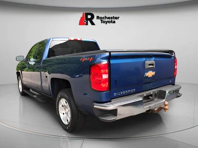 Used 2018 Blue Chevrolet LT image 5