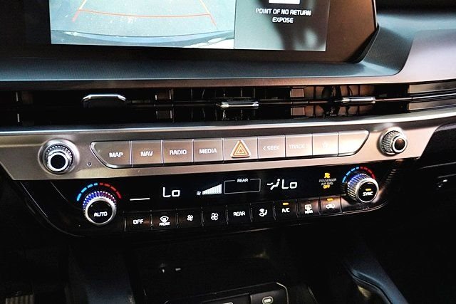 Used 2024 Black Kia LX image 27