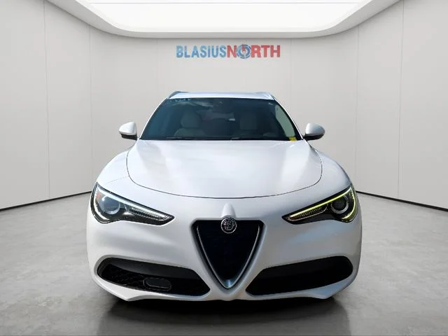 Used 2021 White Alfa Romeo Sprint image 2