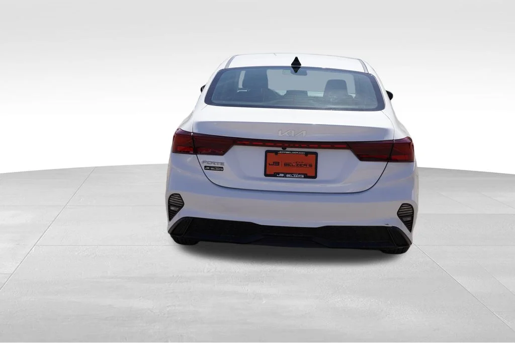 Used 2023 Snow White Pearl Kia LXS image 6