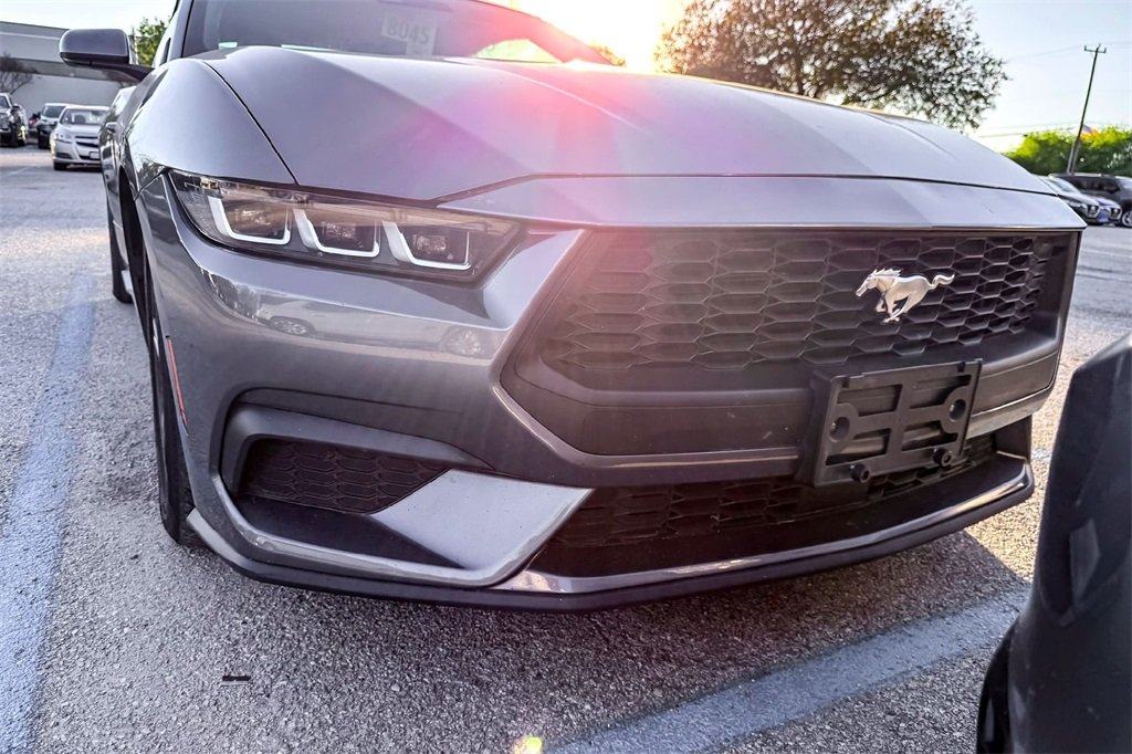 2024 Ford Mustang EcoBoost Premium photo 2