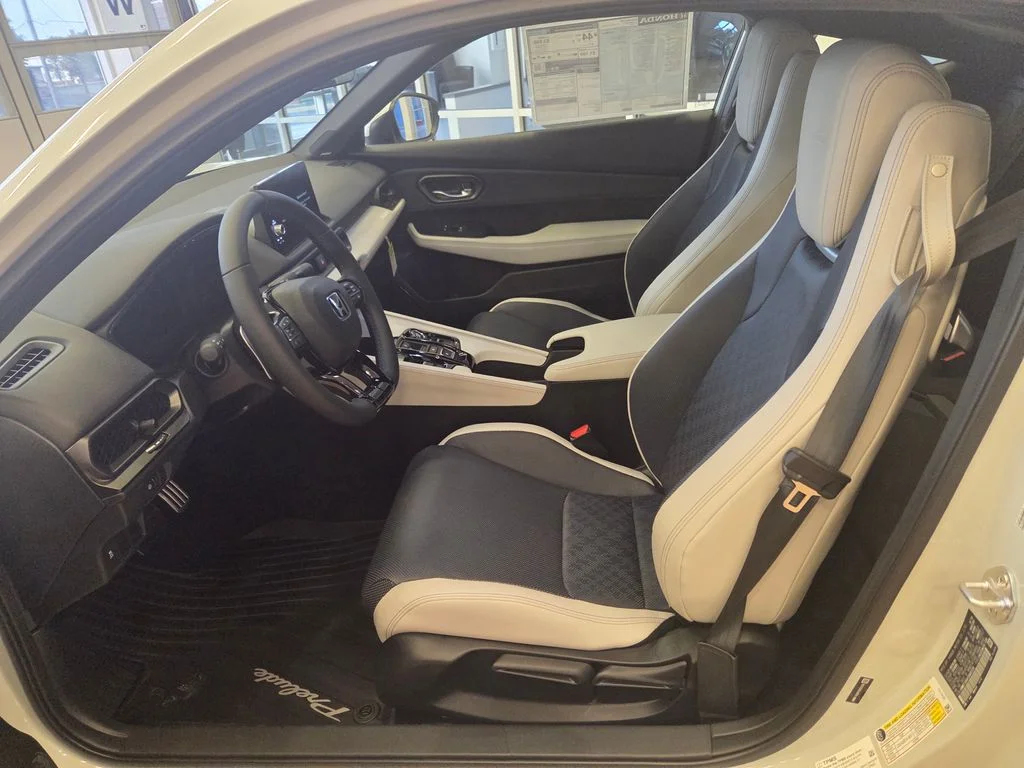 New 2026 Winter Frost Pearl Honda Hybrid image 12