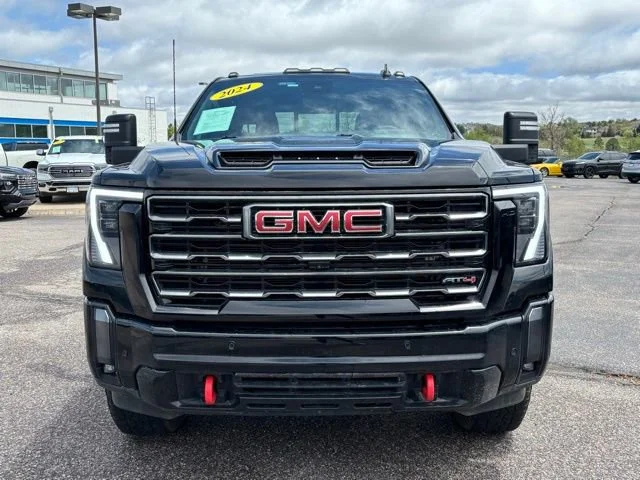 Used 2024 Onyx Black GMC AT4 image 9