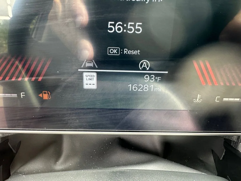Used 2025 Gray Kia LXS image 18