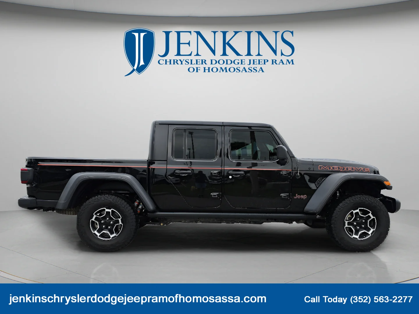 Used 2023 Black Clearcoat Jeep Mojave image 3