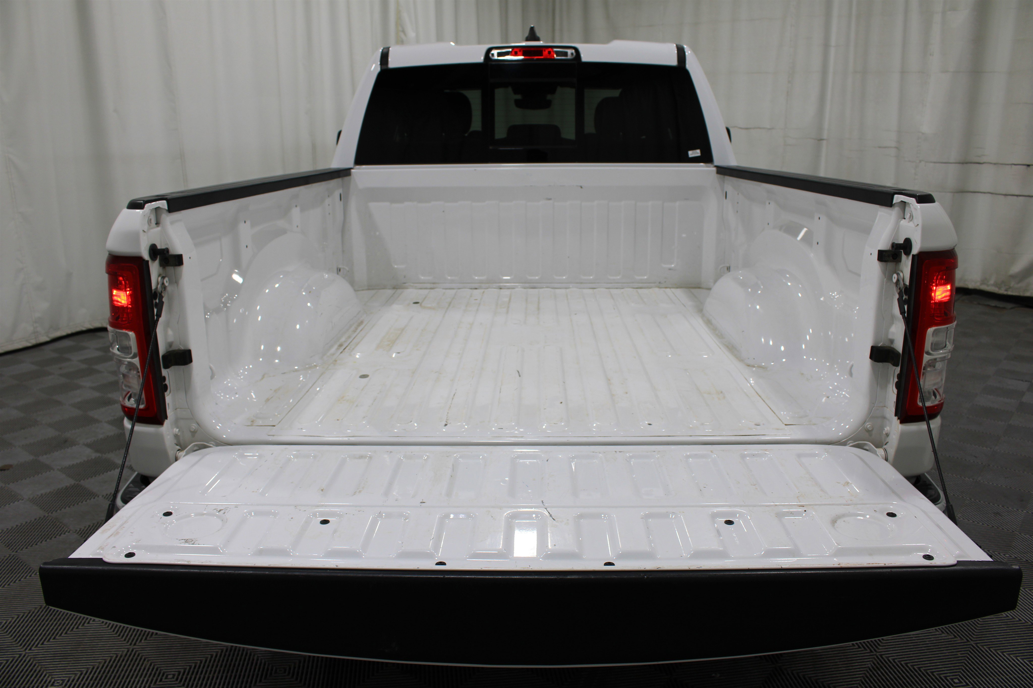 Used 2021 Bright White Clearcoat Ram Big Horn image 21