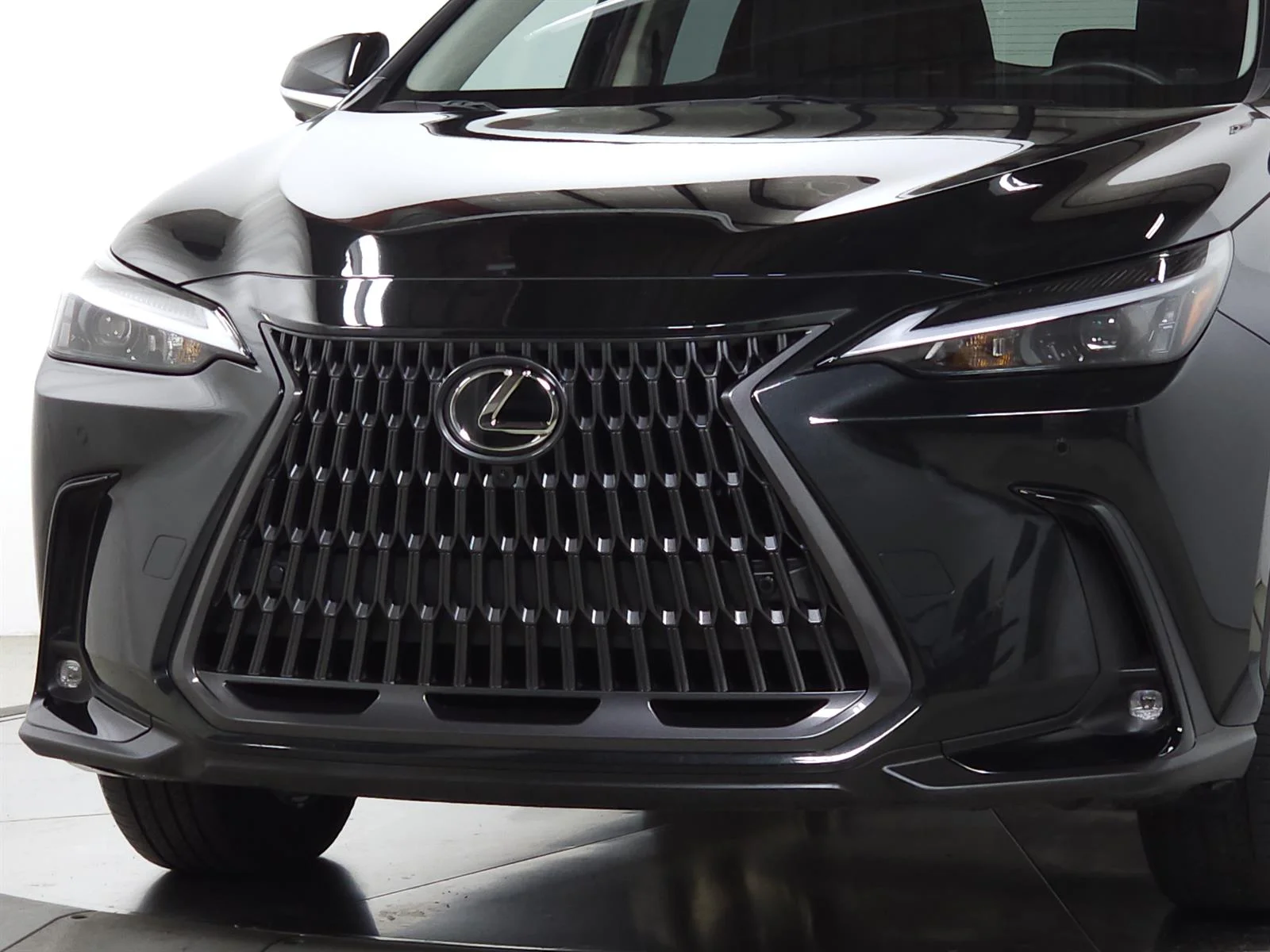Certified Used 2026 Caviar Lexus PREMIUM image 3