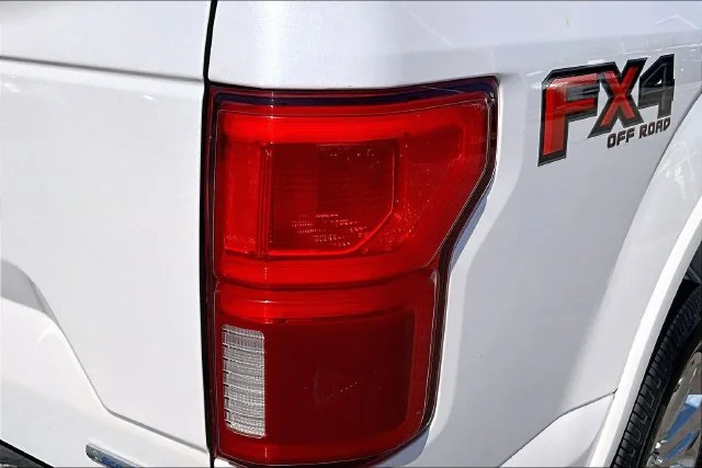 Used 2019 White Ford Lariat image 27