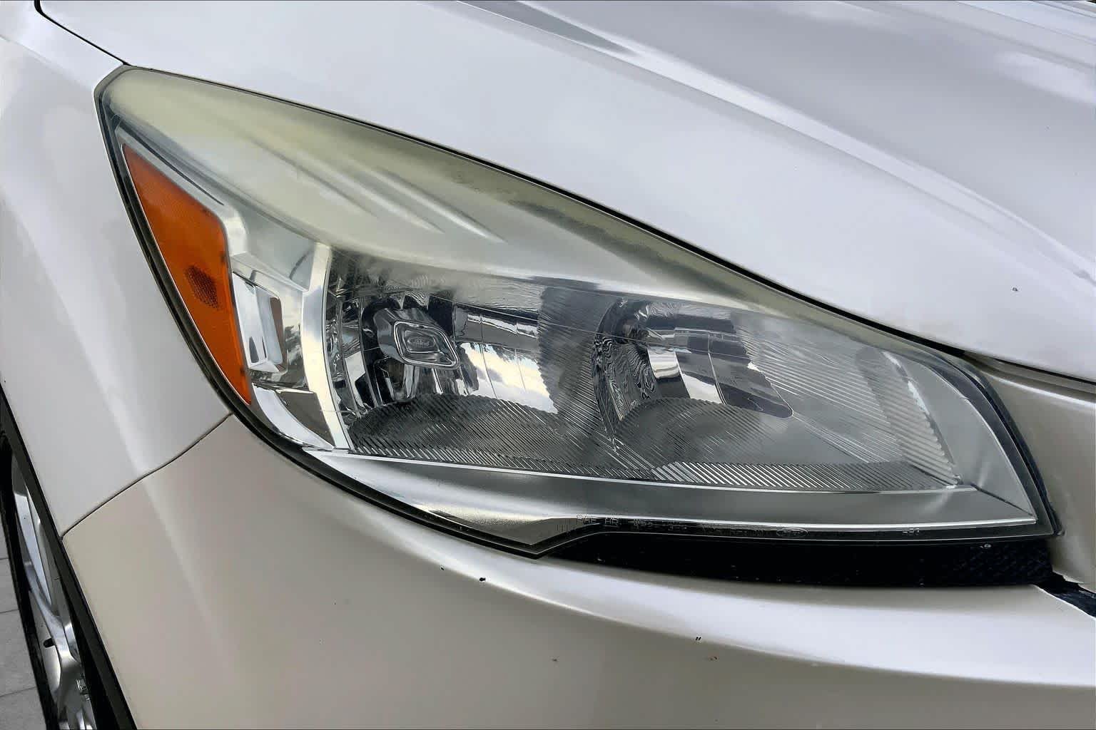Used 2016 White Platinum Metallic Tri-Coat Ford Titanium image 27
