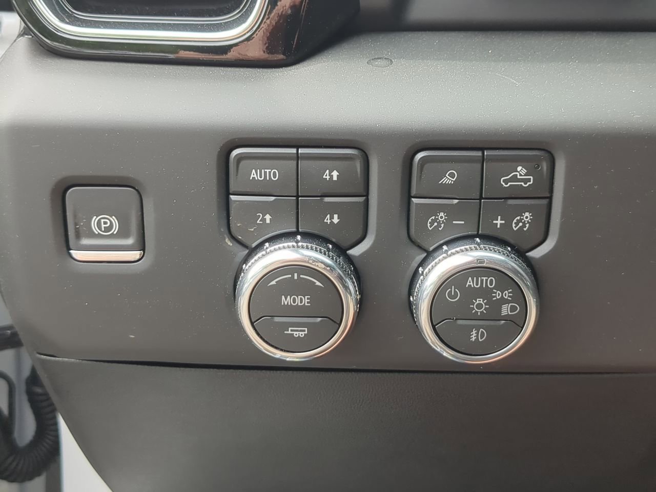2026 GMC Sierra 3500HD Denali - Photo 18