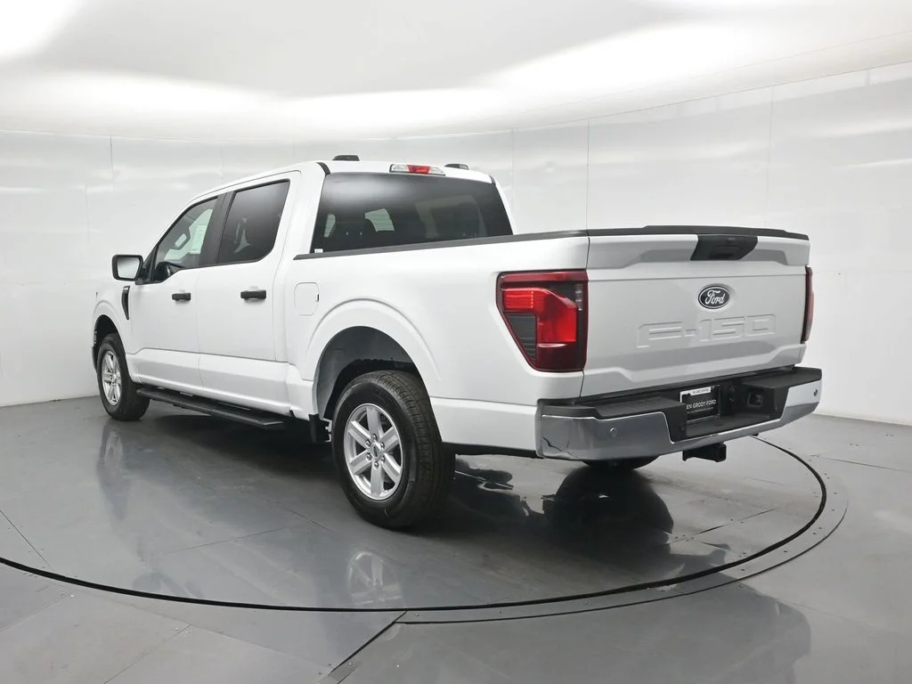New 2026 Oxford White Ford XL image 23