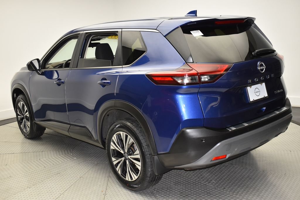 Used 2023 Blue Nissan SV image 7