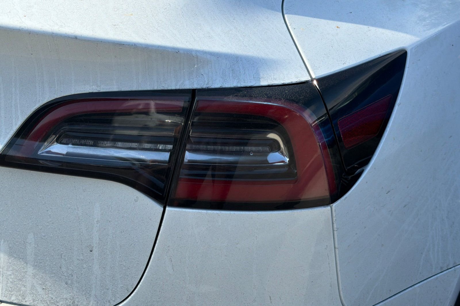 Used 2022  Tesla Base image 13