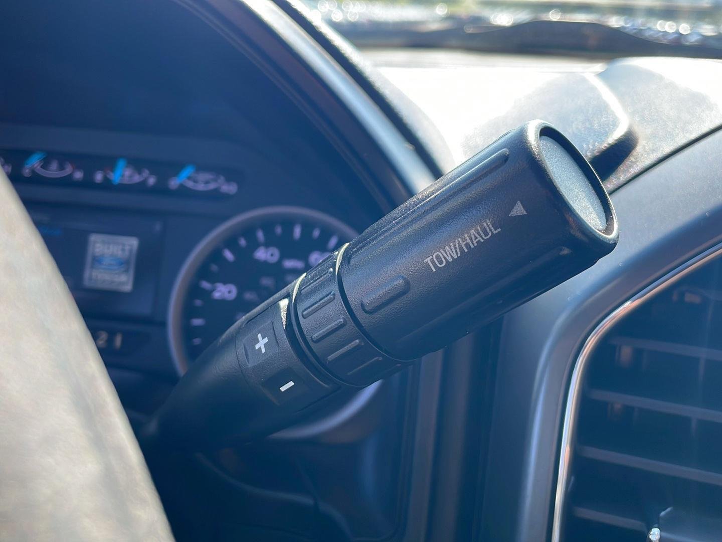 Used 2019 Agate Black Metallic Ford XLT image 14