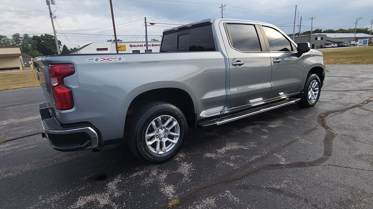 Used 2023 Gray Chevrolet LT image 8