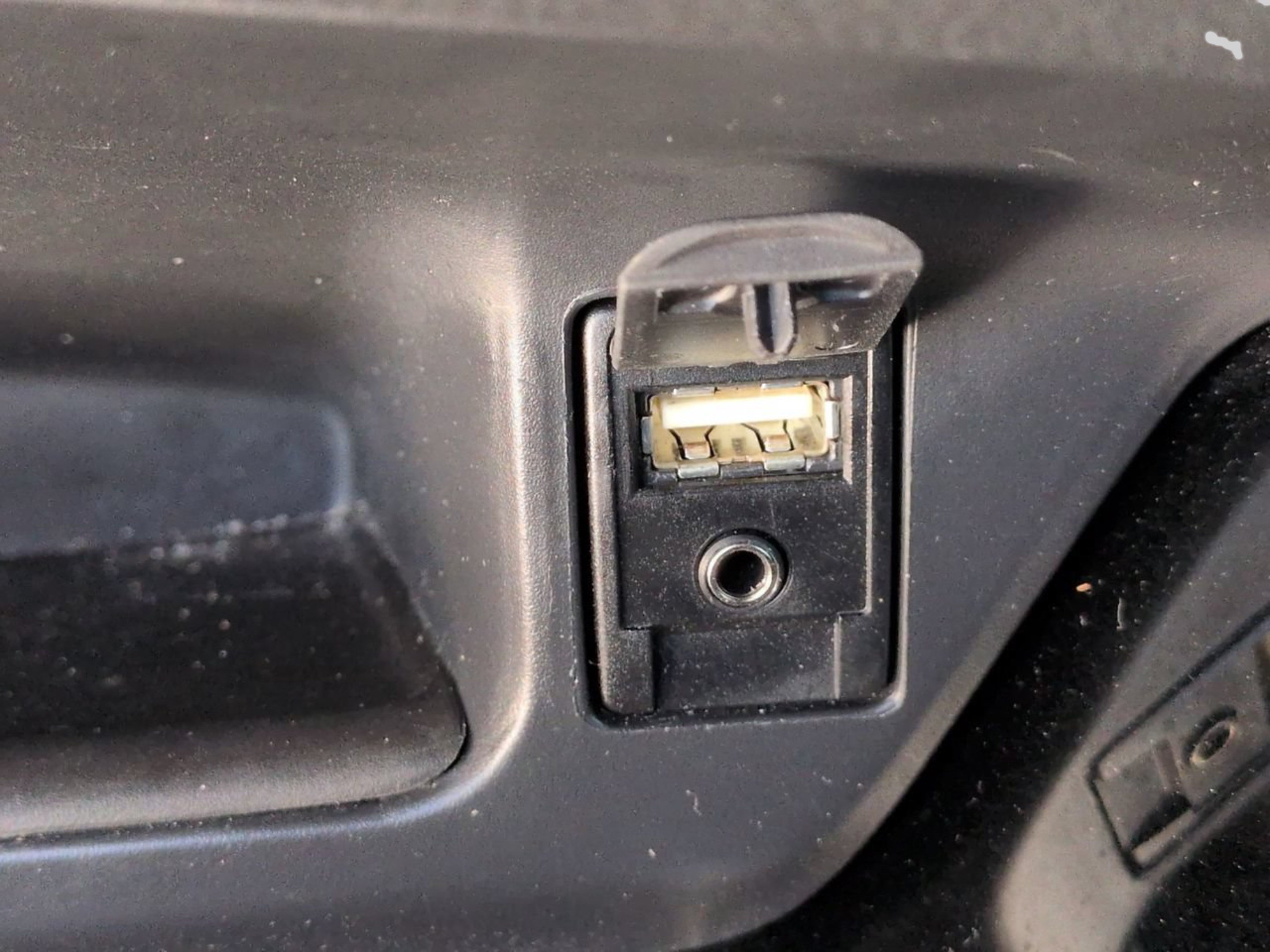 Used 2019 Magnetic Gray Metallic Toyota XLE image 24