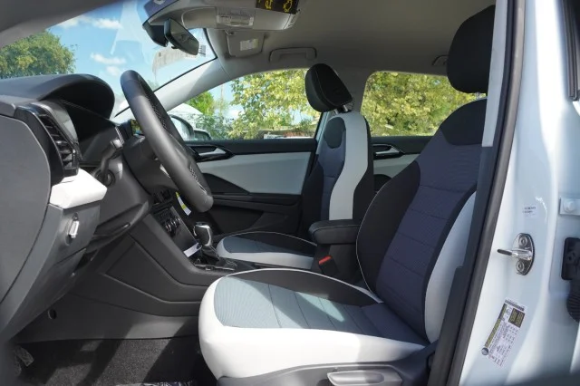 New 2027 Pure White Volkswagen S image 17