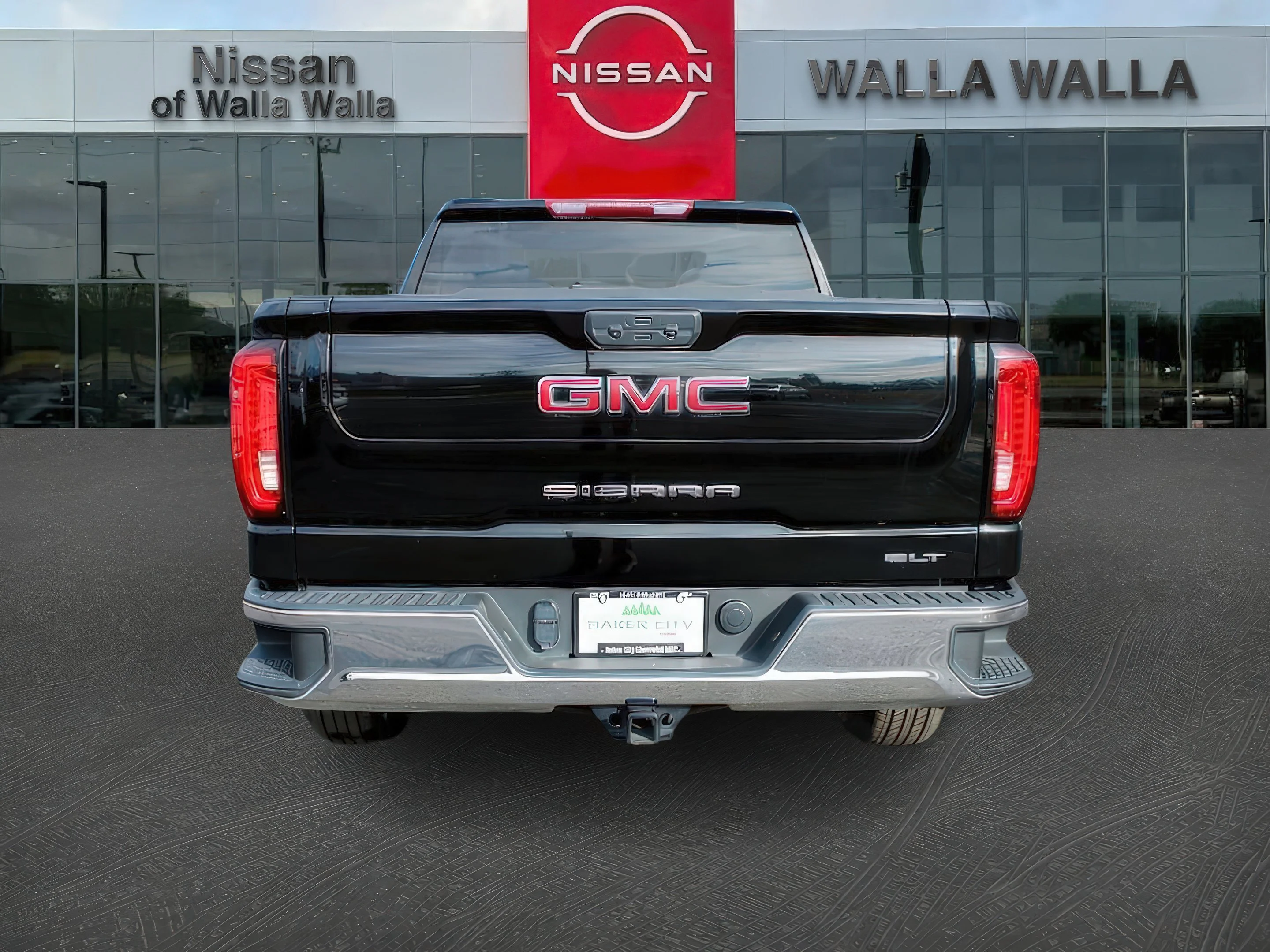 2024 GMC Sierra 1500 SLT - Photo 6