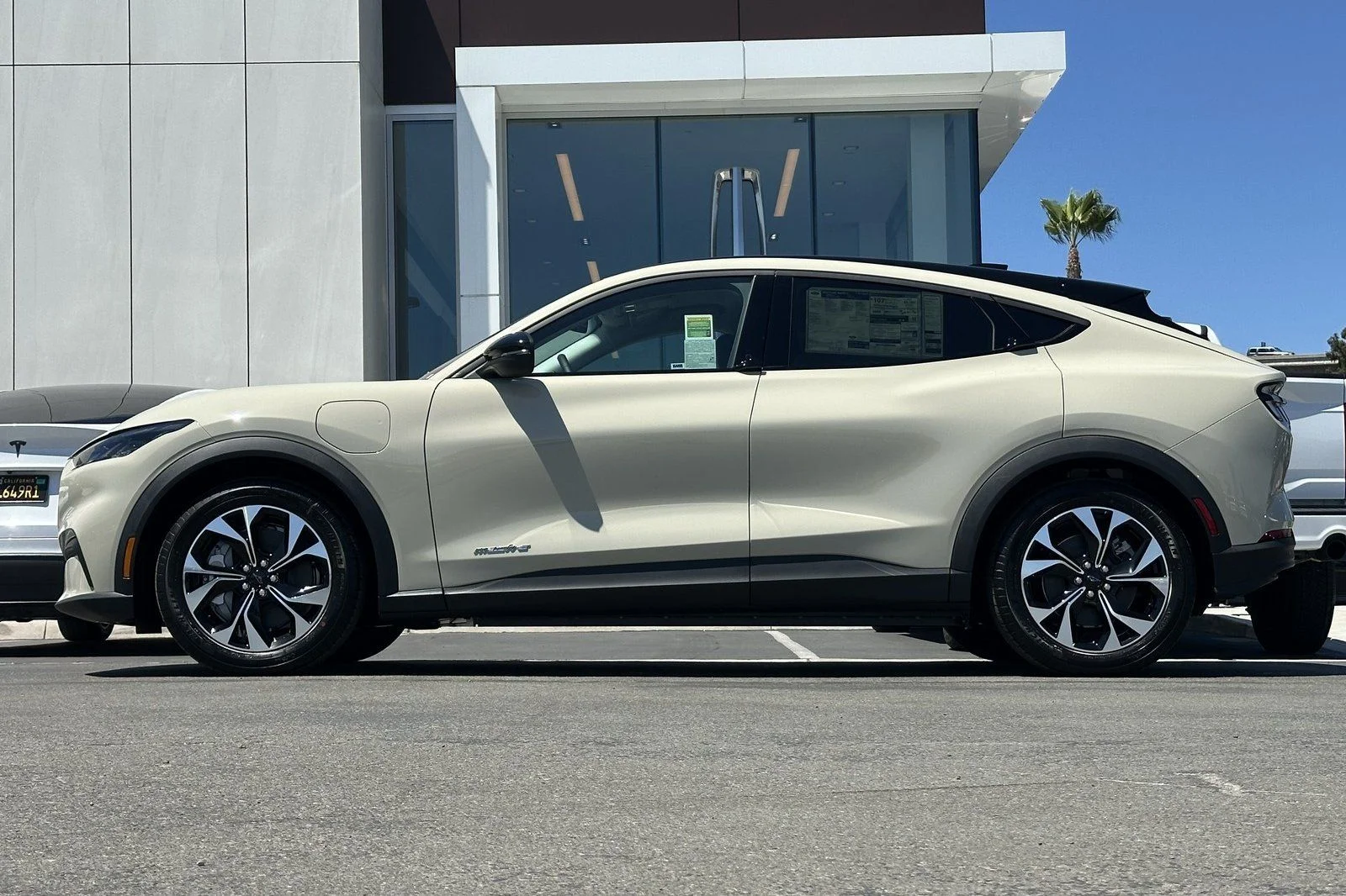 New 2026 Desert Sand Ford Select image 5