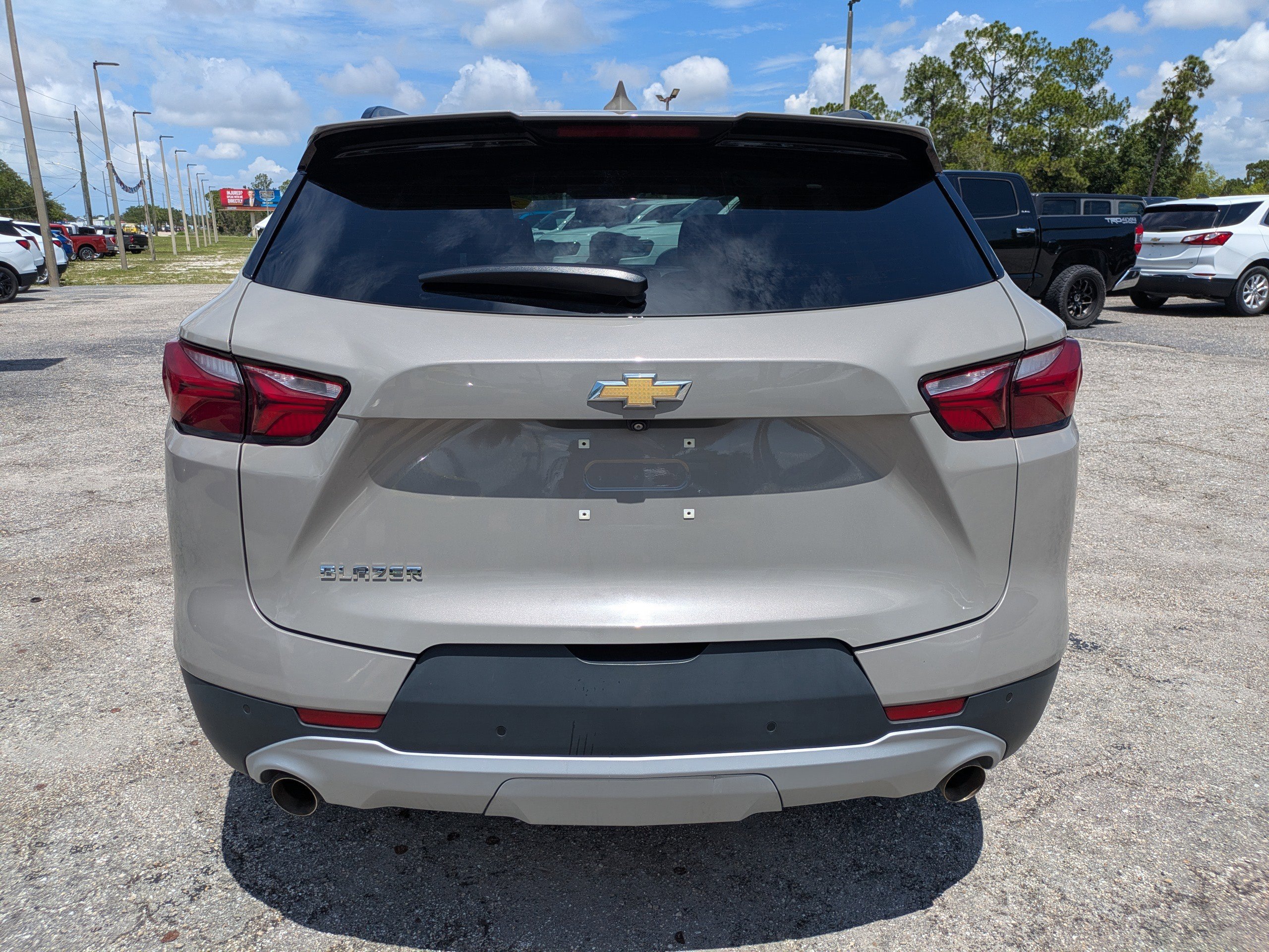 Used 2021 Pewter Metallic Chevrolet LT image 5