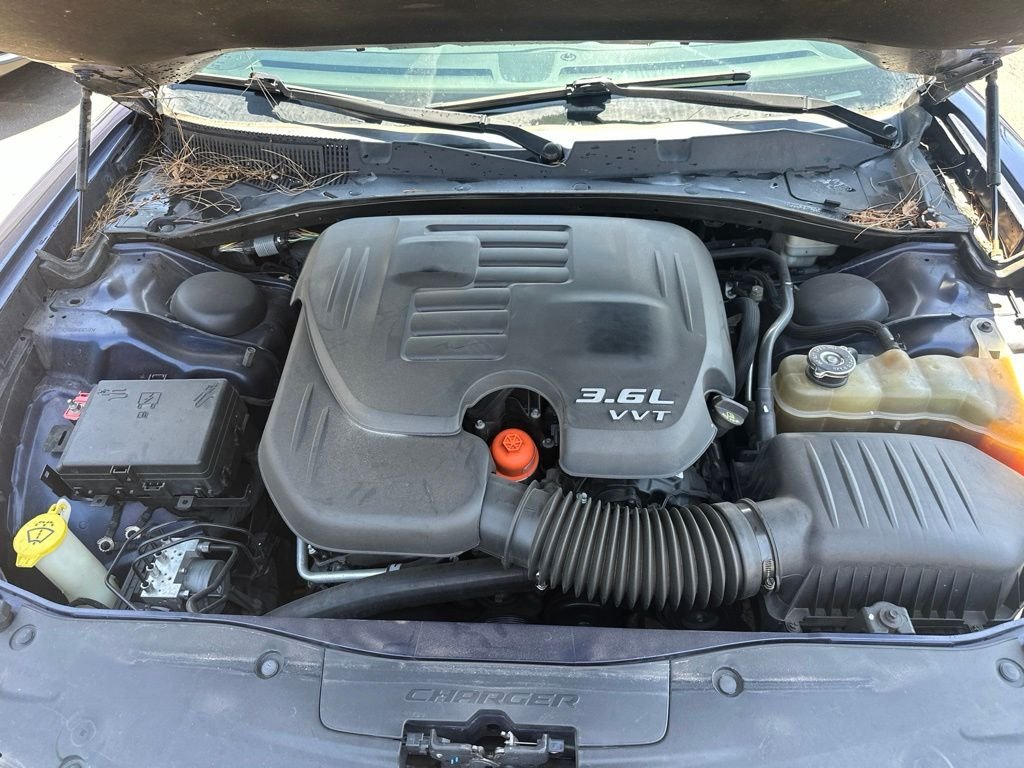 Used 2015 Blue Dodge SXT image 41