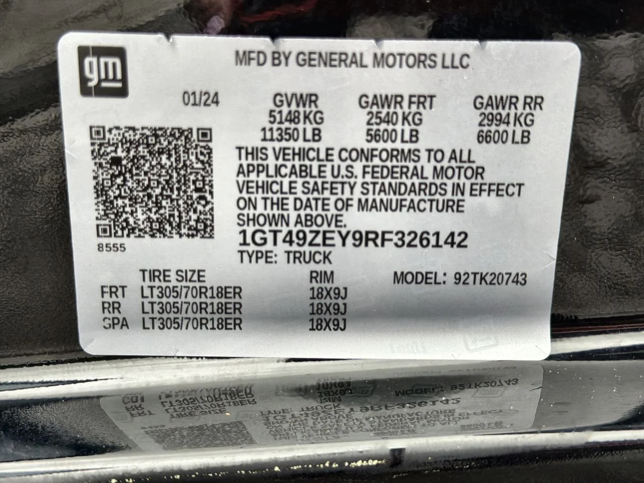 Used 2024 Onyx Black GMC AT4X image 29