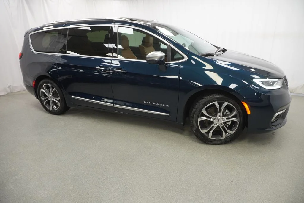 Used 2024 Blue Chrysler Pinnacle image 10