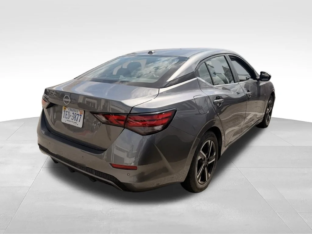 Used 2025 Gray Nissan SV image 3